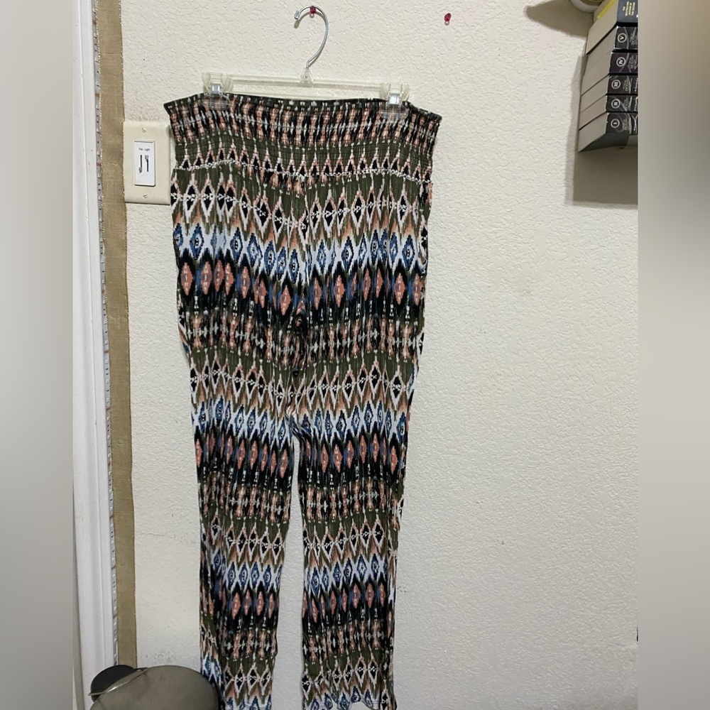 Women’s stretch wasted dress pants